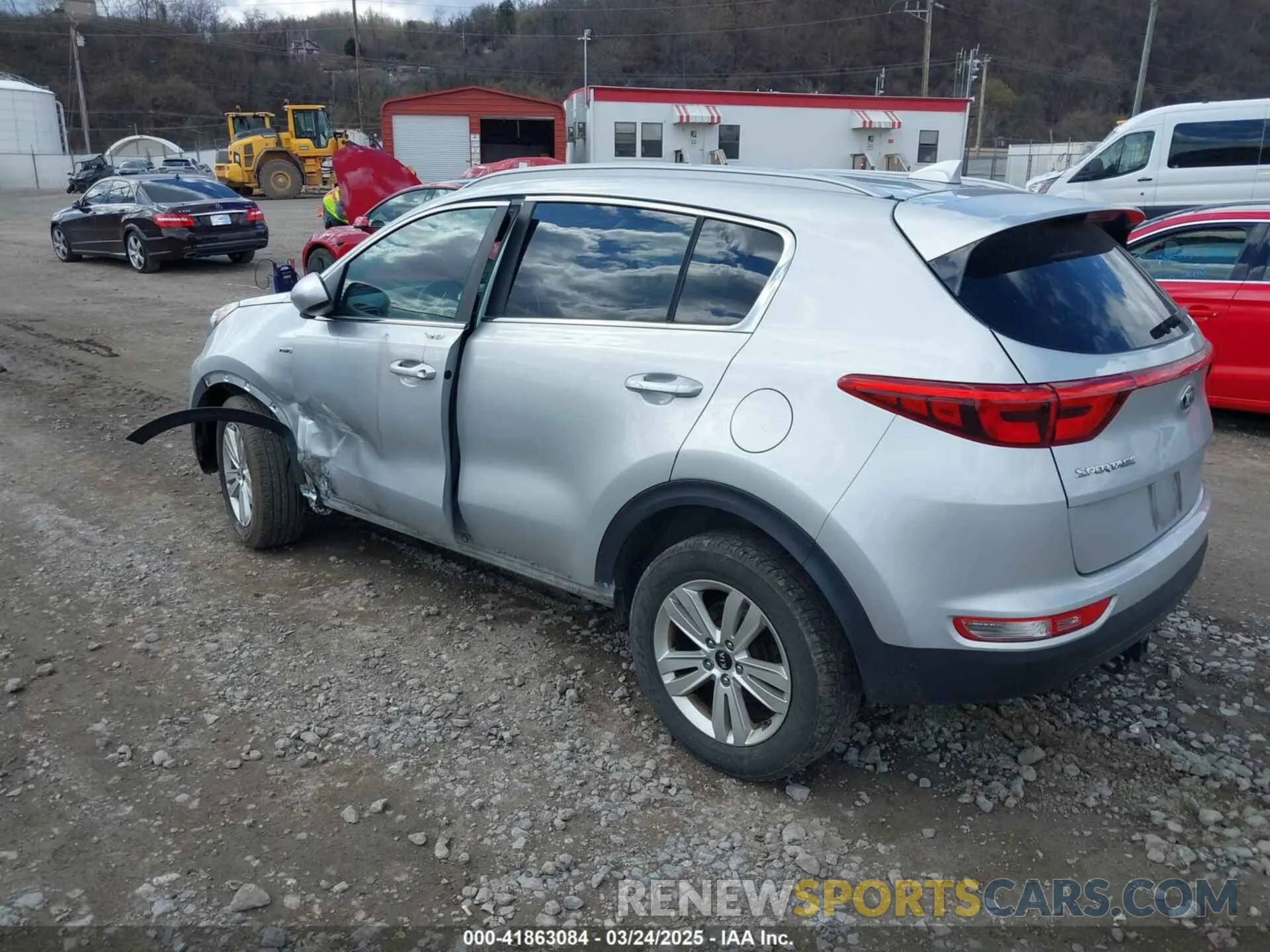 3 fotografías del automóvil dañado KNDPMCAC8K7501158 KIA SPORTAGE 2019