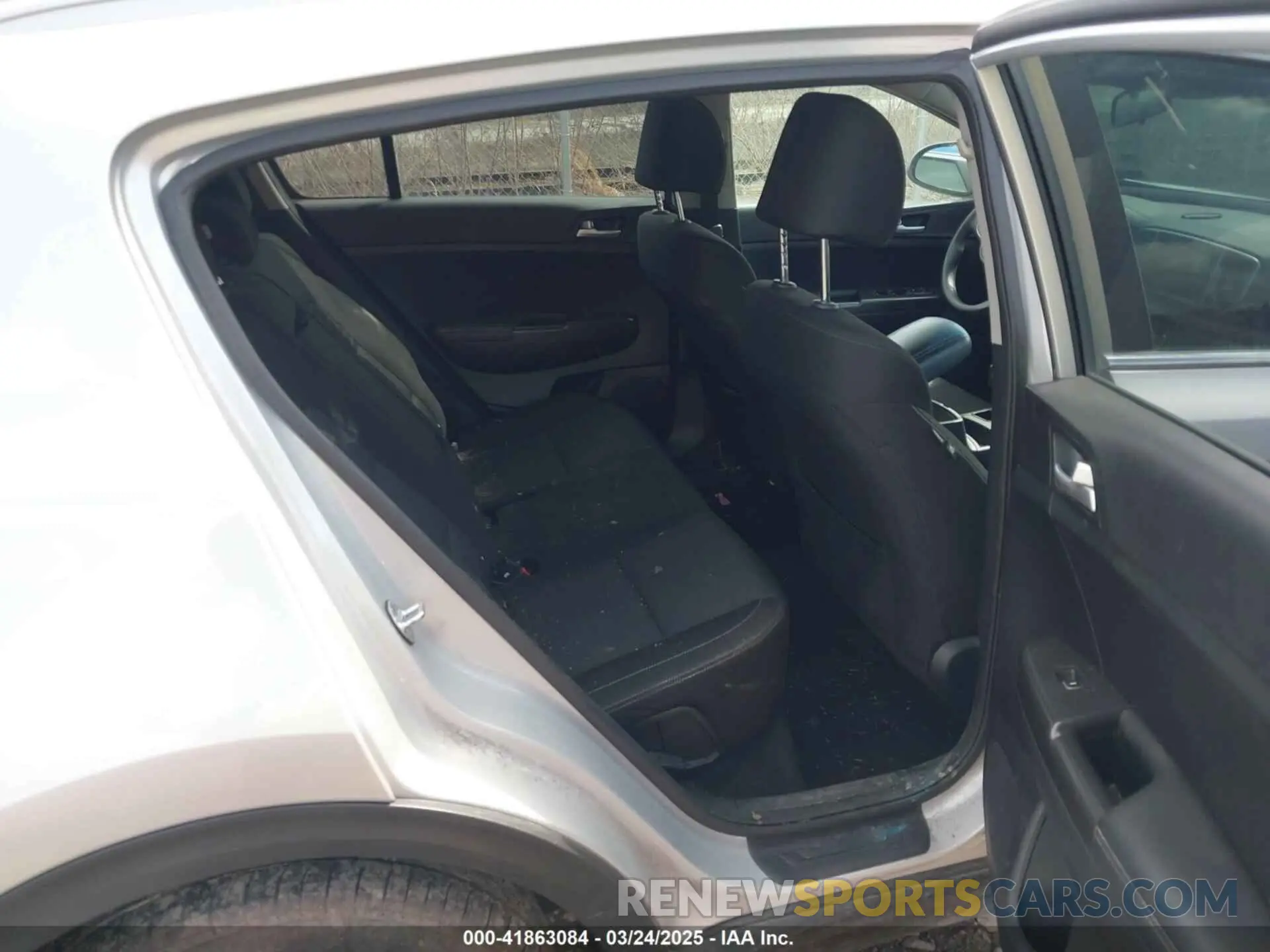 8 fotografías del automóvil dañado KNDPMCAC8K7501158 KIA SPORTAGE 2019