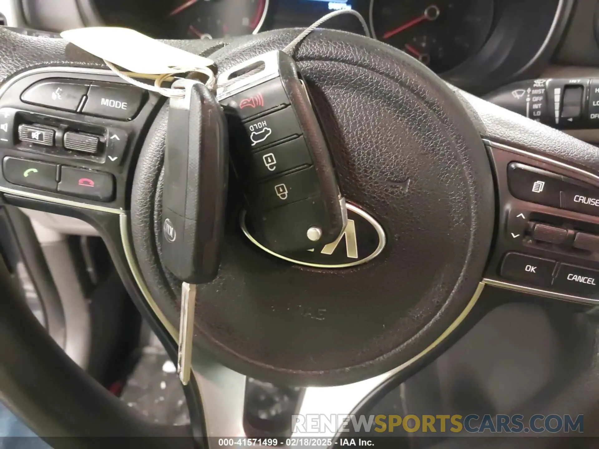 11 fotografías del automóvil dañado KNDPMCAC8K7523824 KIA SPORTAGE 2019