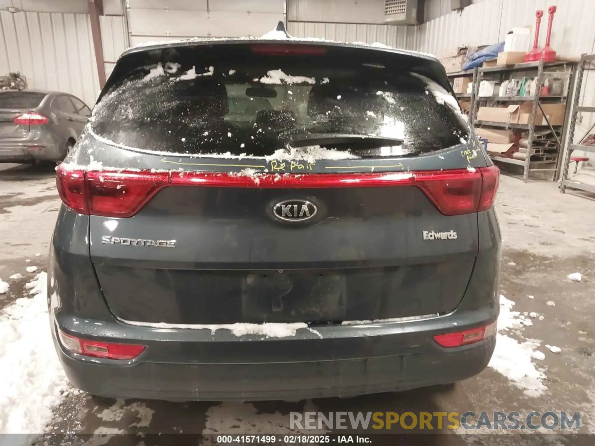16 fotografías del automóvil dañado KNDPMCAC8K7523824 KIA SPORTAGE 2019