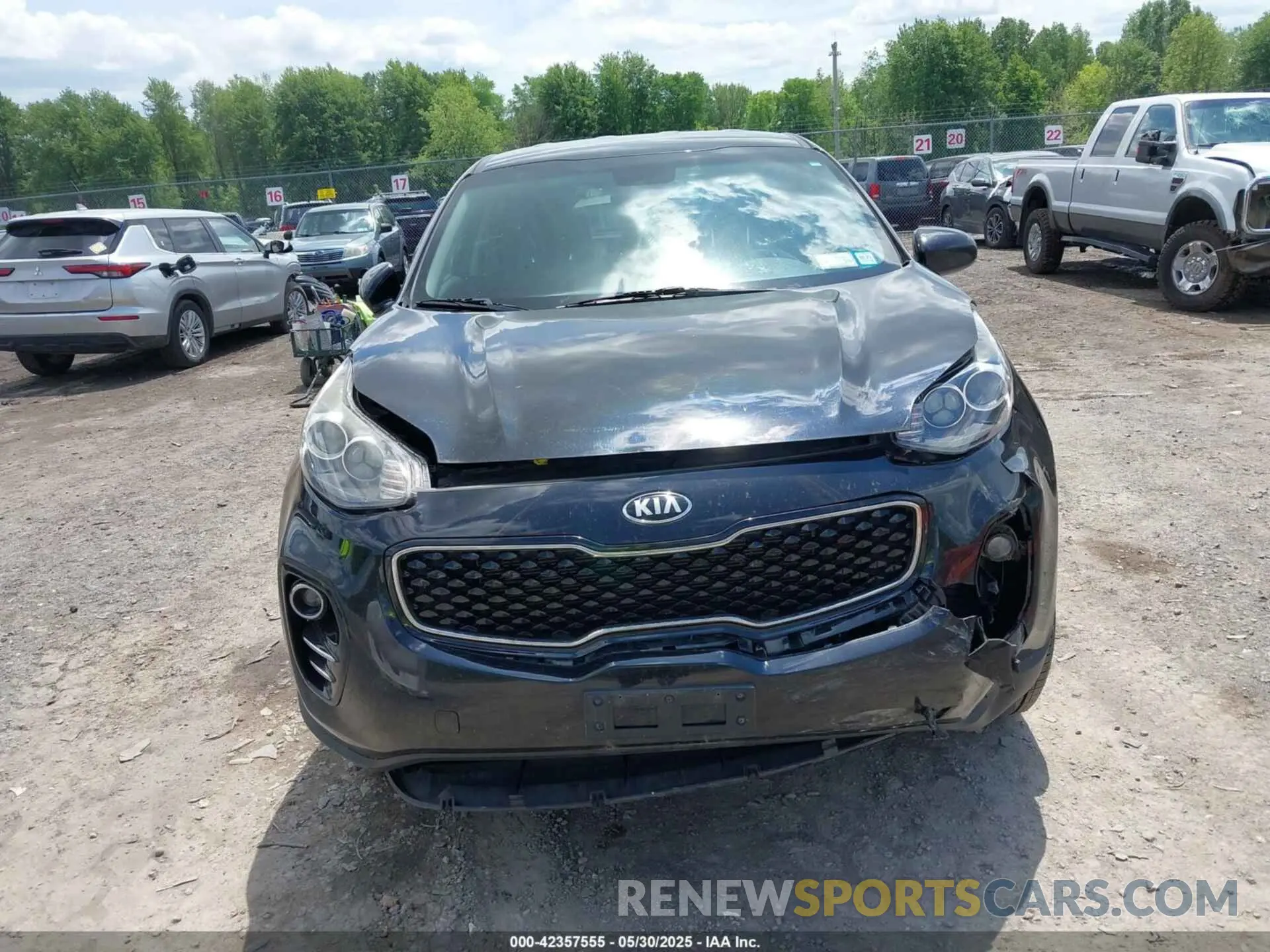 12 fotografías del automóvil dañado KNDPMCAC8K7619937 KIA SPORTAGE 2019