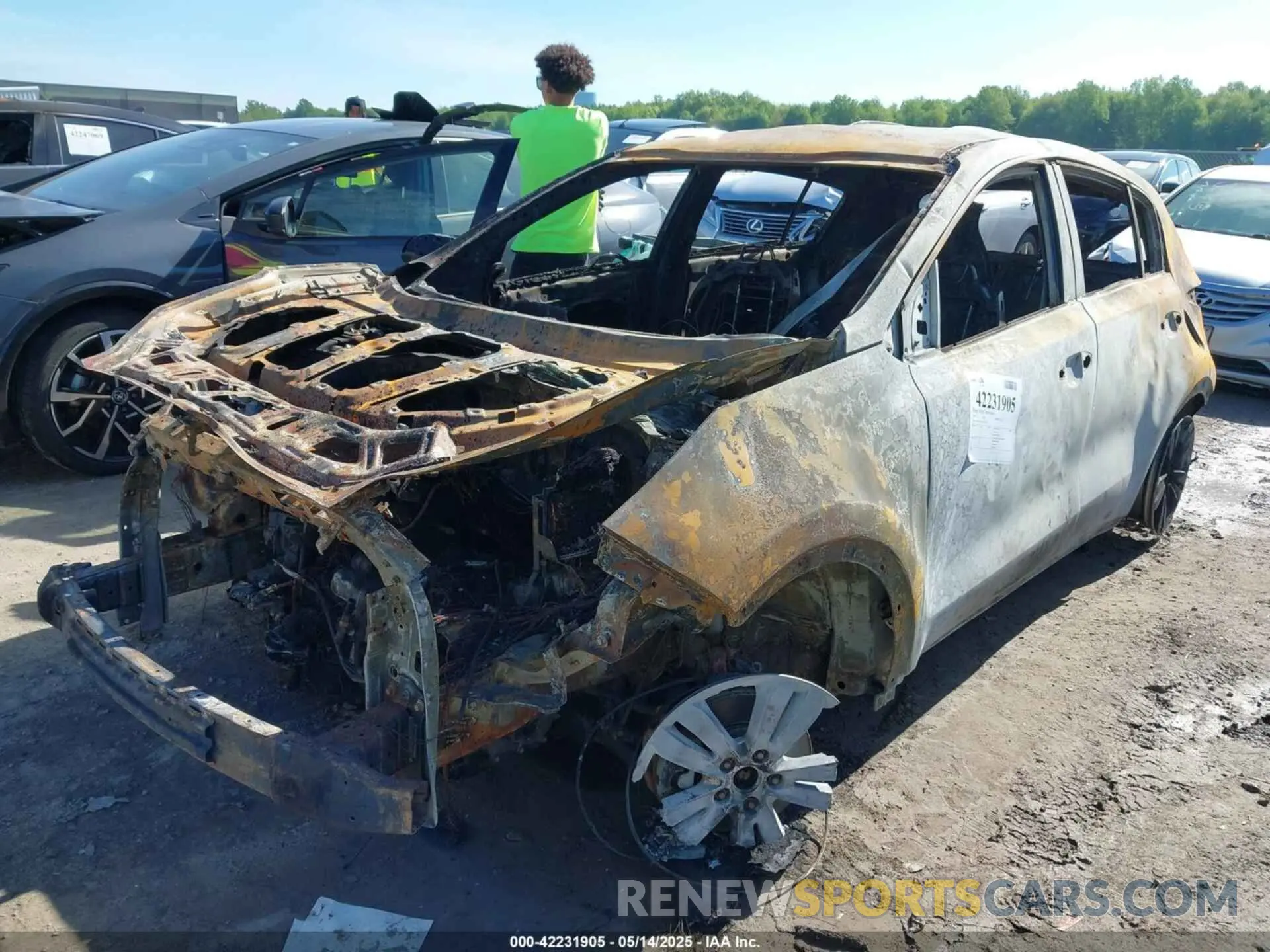 2 fotografías del automóvil dañado KNDPMCAC9K7507471 KIA SPORTAGE 2019