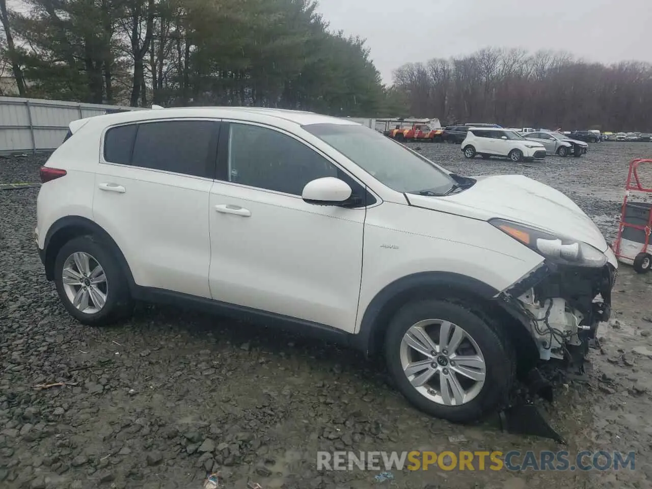 4 fotografías del automóvil dañado KNDPMCAC9K7534444 KIA SPORTAGE 2019