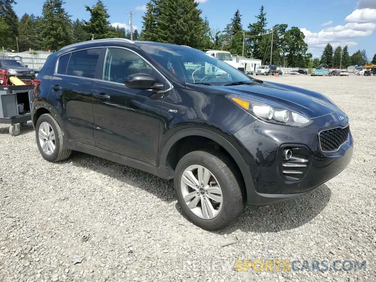 4 fotografías del automóvil dañado KNDPMCAC9K7579156 KIA SPORTAGE 2019