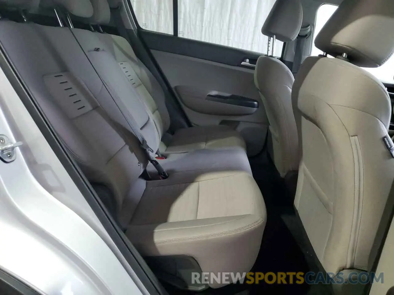 11 fotografías del automóvil dañado KNDPMCACXK7550989 KIA SPORTAGE 2019