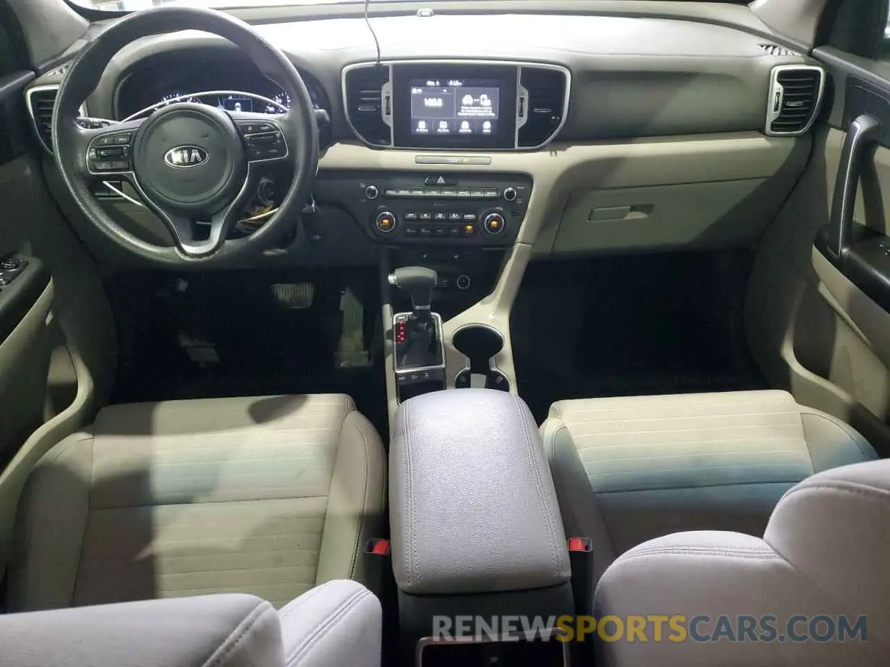 8 fotografías del automóvil dañado KNDPMCACXK7550989 KIA SPORTAGE 2019
