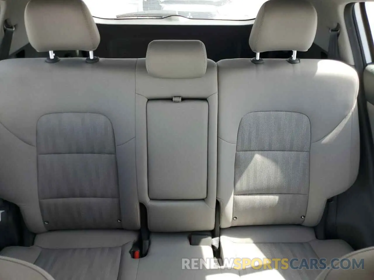 10 fotografías del automóvil dañado KNDPMCACXK7553701 KIA SPORTAGE 2019