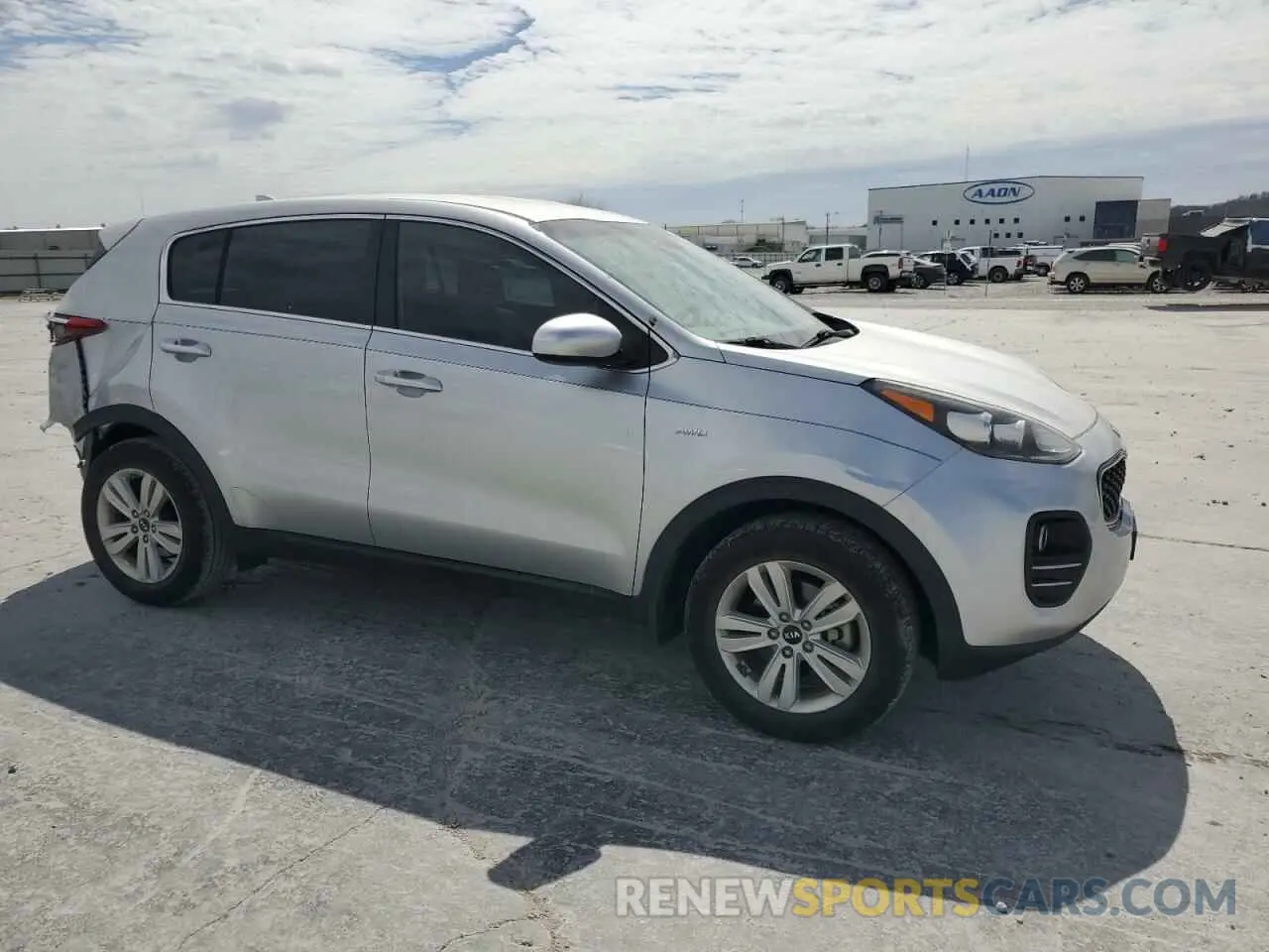 4 fotografías del automóvil dañado KNDPMCACXK7553701 KIA SPORTAGE 2019