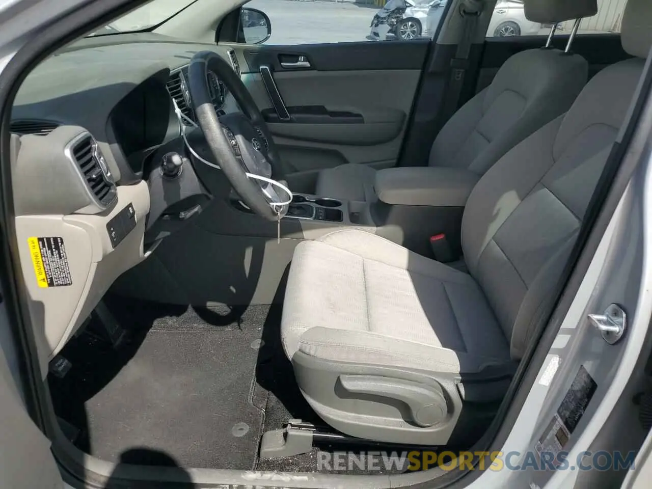 7 fotografías del automóvil dañado KNDPMCACXK7553701 KIA SPORTAGE 2019