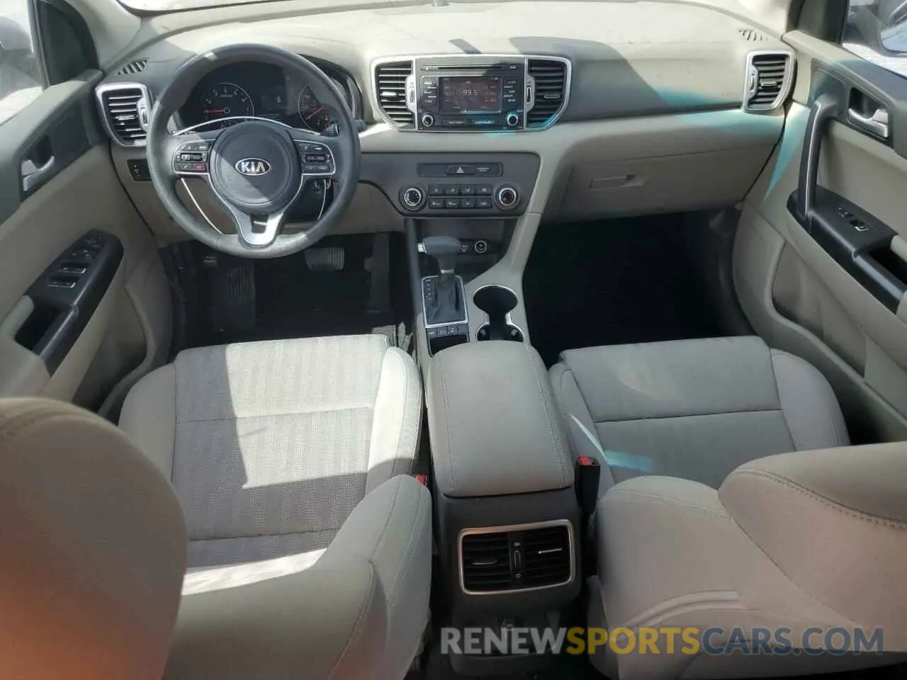8 fotografías del automóvil dañado KNDPMCACXK7553701 KIA SPORTAGE 2019