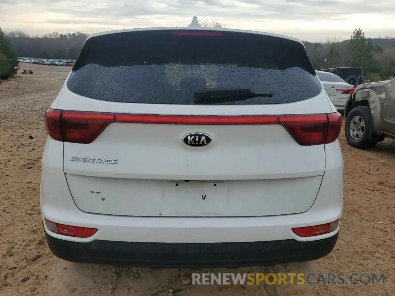 6 fotografías del automóvil dañado KNDPMCACXK7563094 KIA SPORTAGE 2019