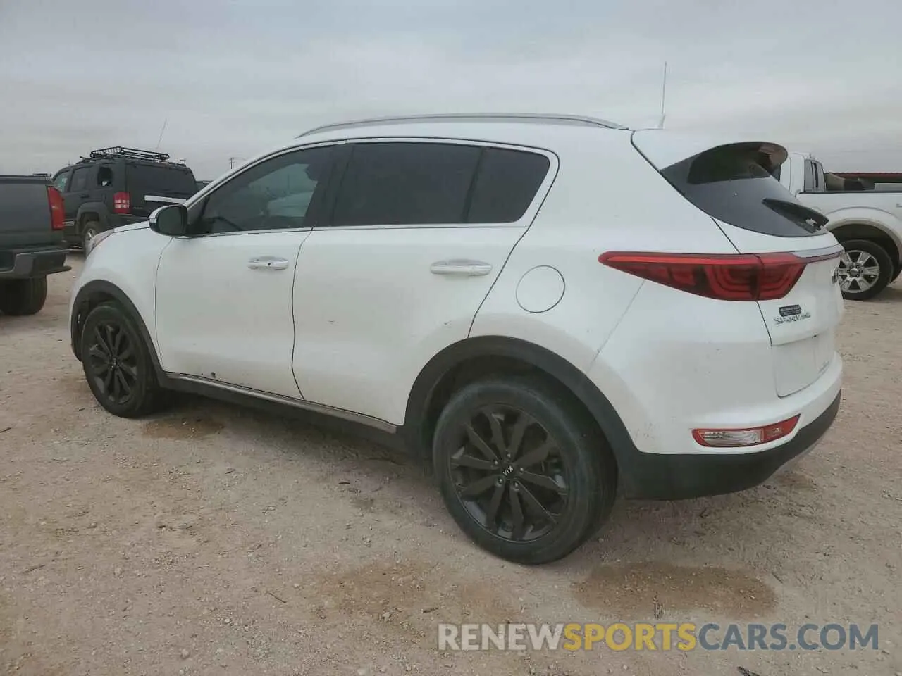2 fotografías del automóvil dañado KNDPN3AC0K7570116 KIA SPORTAGE 2019