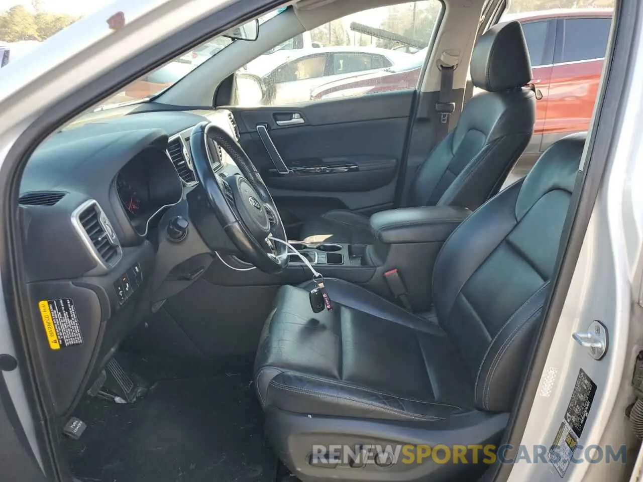 7 fotografías del automóvil dañado KNDPN3AC5K7625692 KIA SPORTAGE 2019
