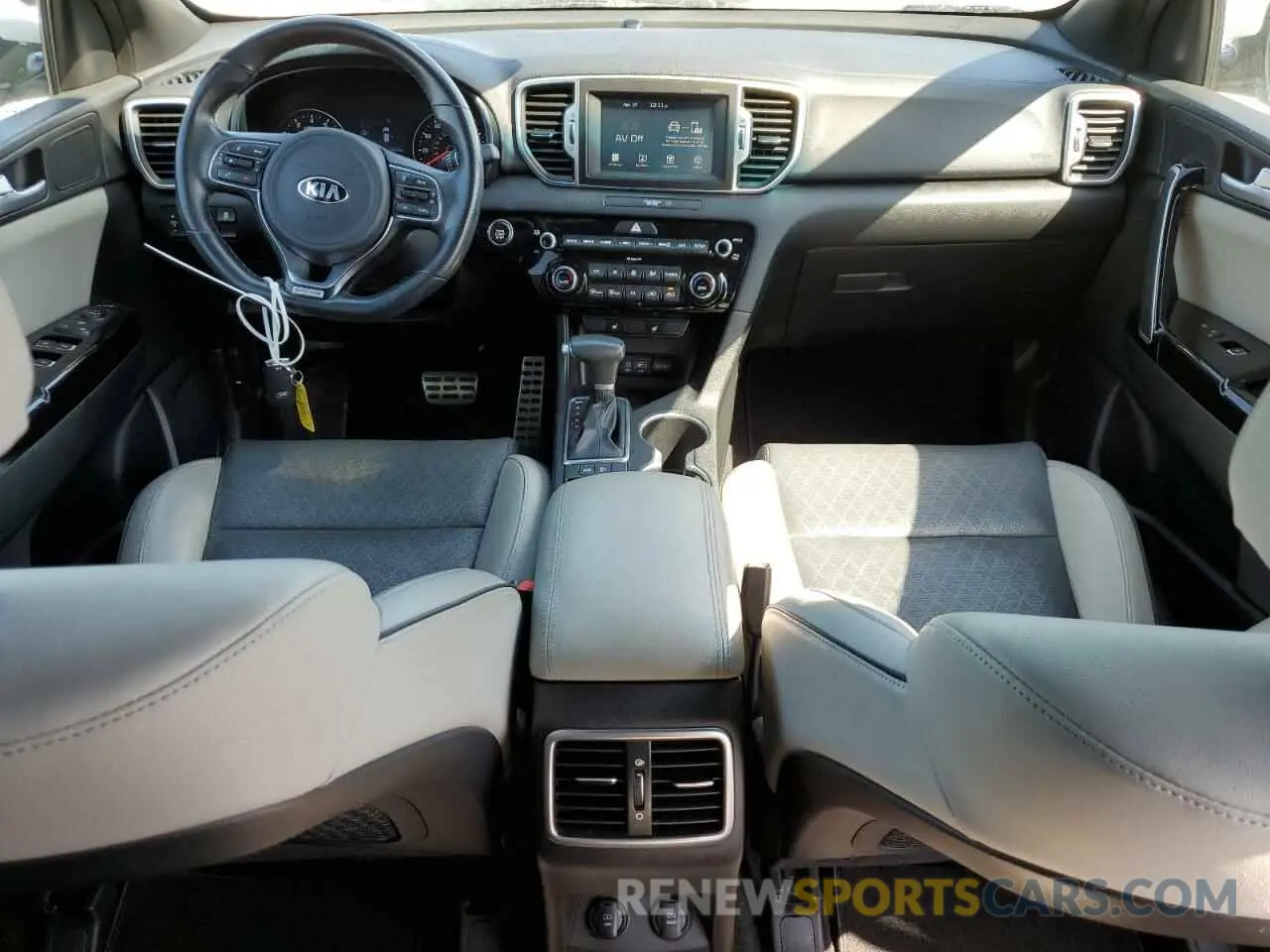 8 fotografías del automóvil dañado KNDPN3AC8K7560353 KIA SPORTAGE 2019
