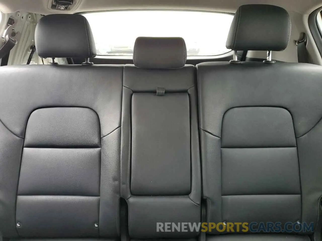 10 fotografías del automóvil dañado KNDPN3ACXK7584573 KIA SPORTAGE 2019