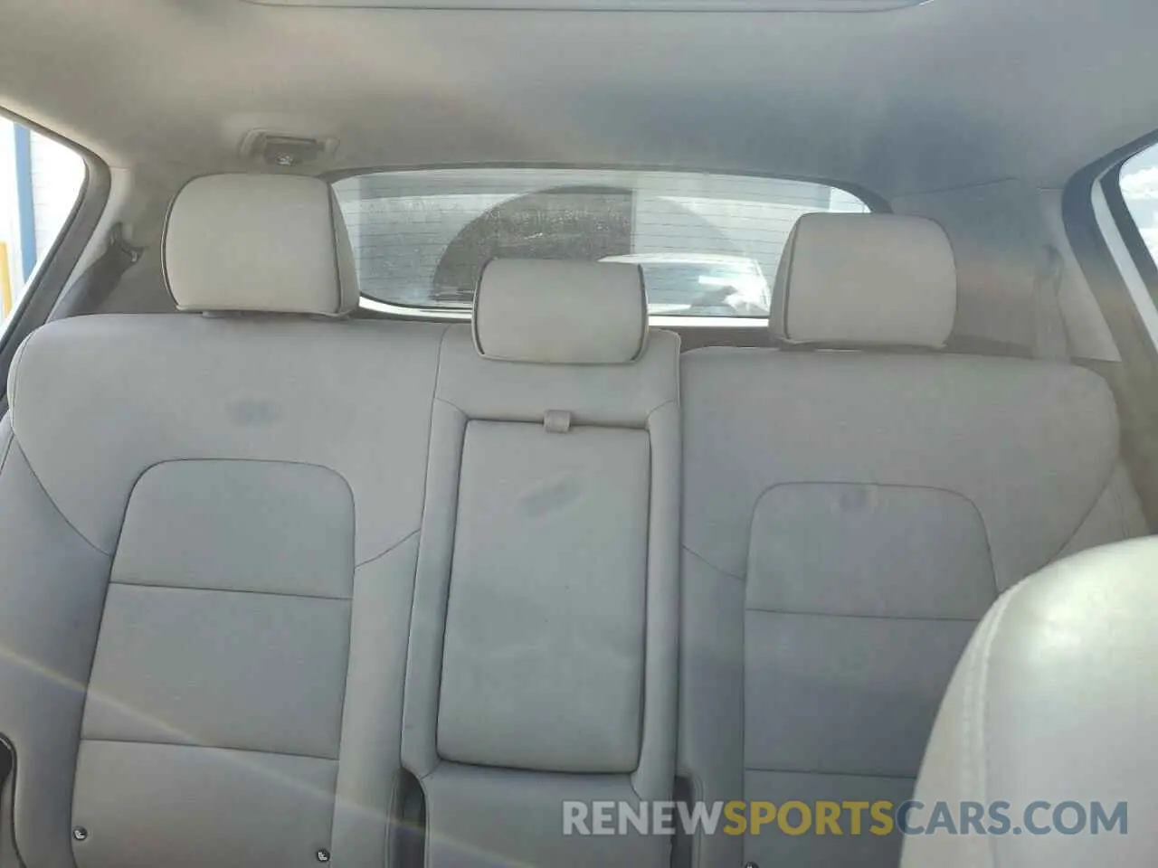 10 fotografías del automóvil dañado KNDPNCAC0K7532501 KIA SPORTAGE 2019