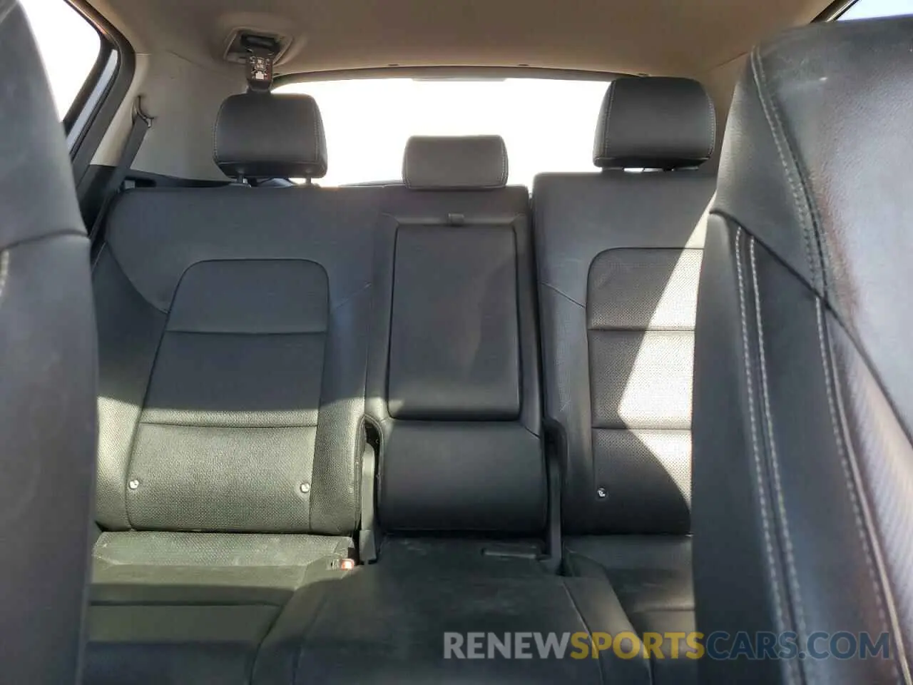 10 fotografías del automóvil dañado KNDPNCAC3K7547199 KIA SPORTAGE 2019