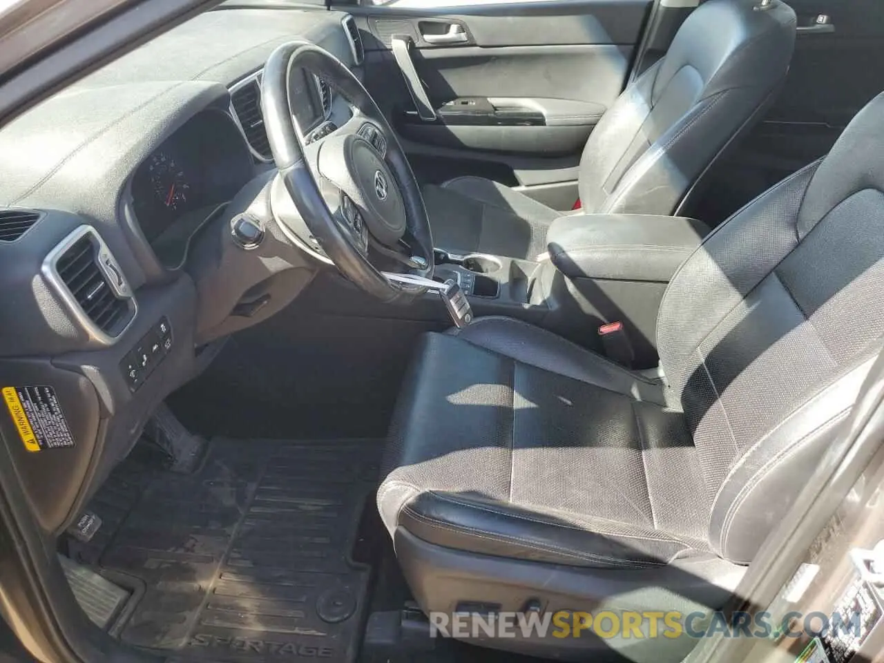 7 fotografías del automóvil dañado KNDPNCAC3K7547199 KIA SPORTAGE 2019