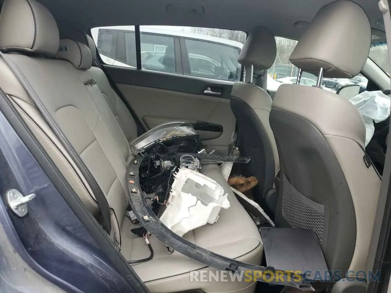 11 fotografías del automóvil dañado KNDPNCAC4K7499762 KIA SPORTAGE 2019