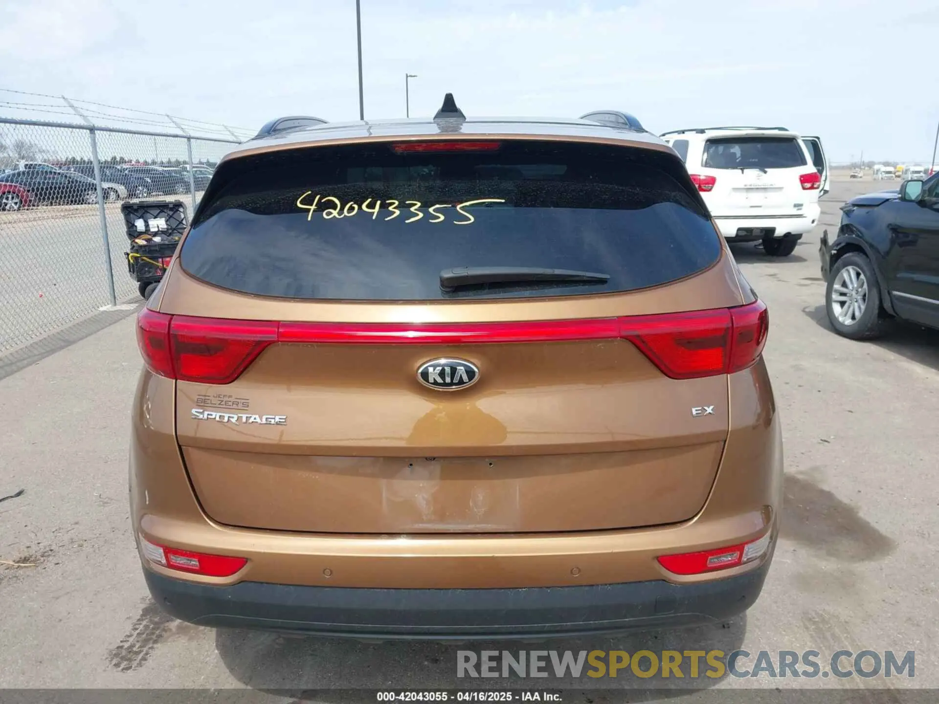 16 fotografías del automóvil dañado KNDPNCAC5K7590541 KIA SPORTAGE 2019