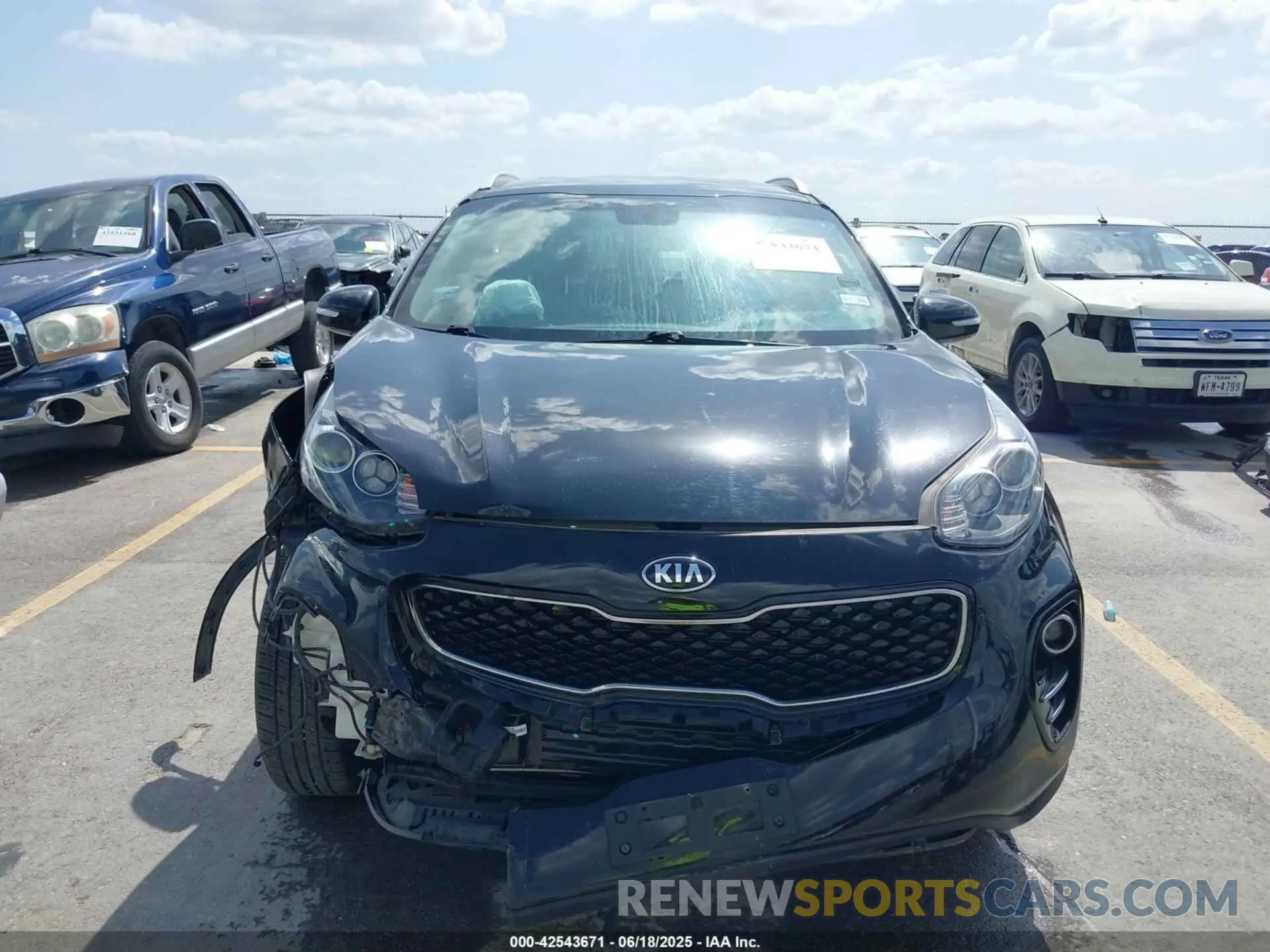 13 fotografías del automóvil dañado KNDPNCAC6K7582268 KIA SPORTAGE 2019