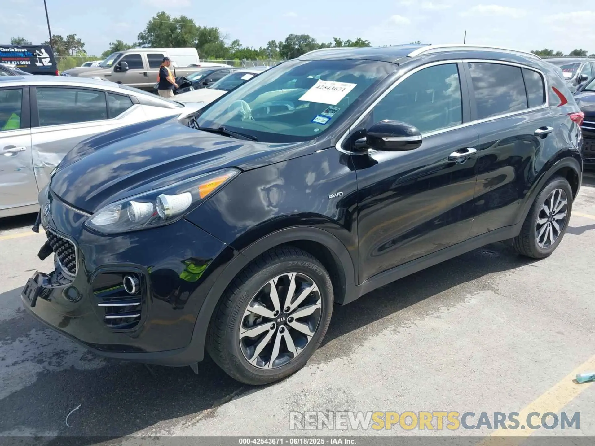 2 fotografías del automóvil dañado KNDPNCAC6K7582268 KIA SPORTAGE 2019