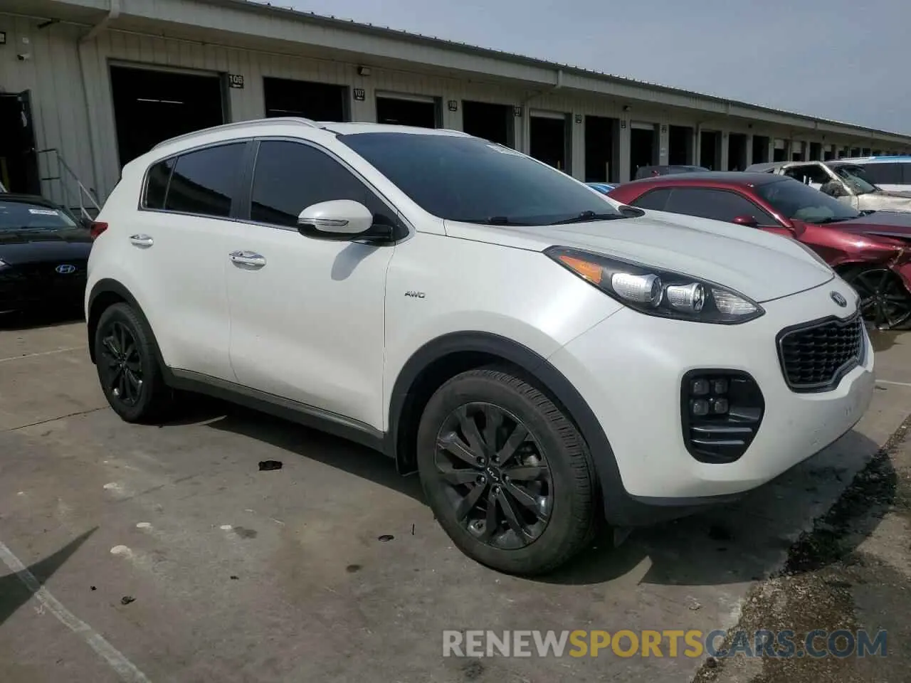 4 fotografías del automóvil dañado KNDPNCAC7K7522953 KIA SPORTAGE 2019