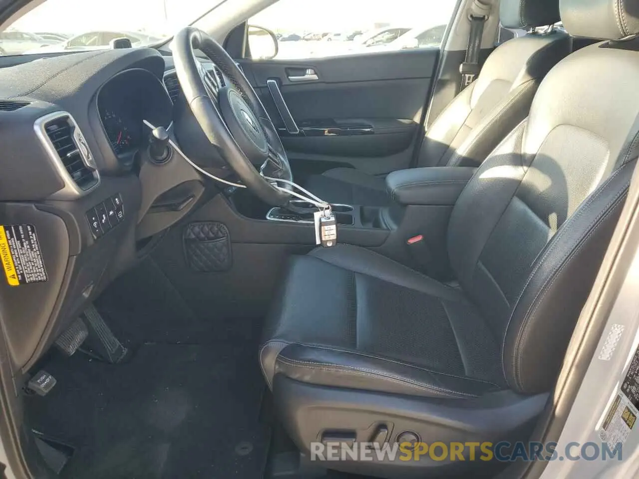 7 fotografías del automóvil dañado KNDPNCAC7K7579363 KIA SPORTAGE 2019