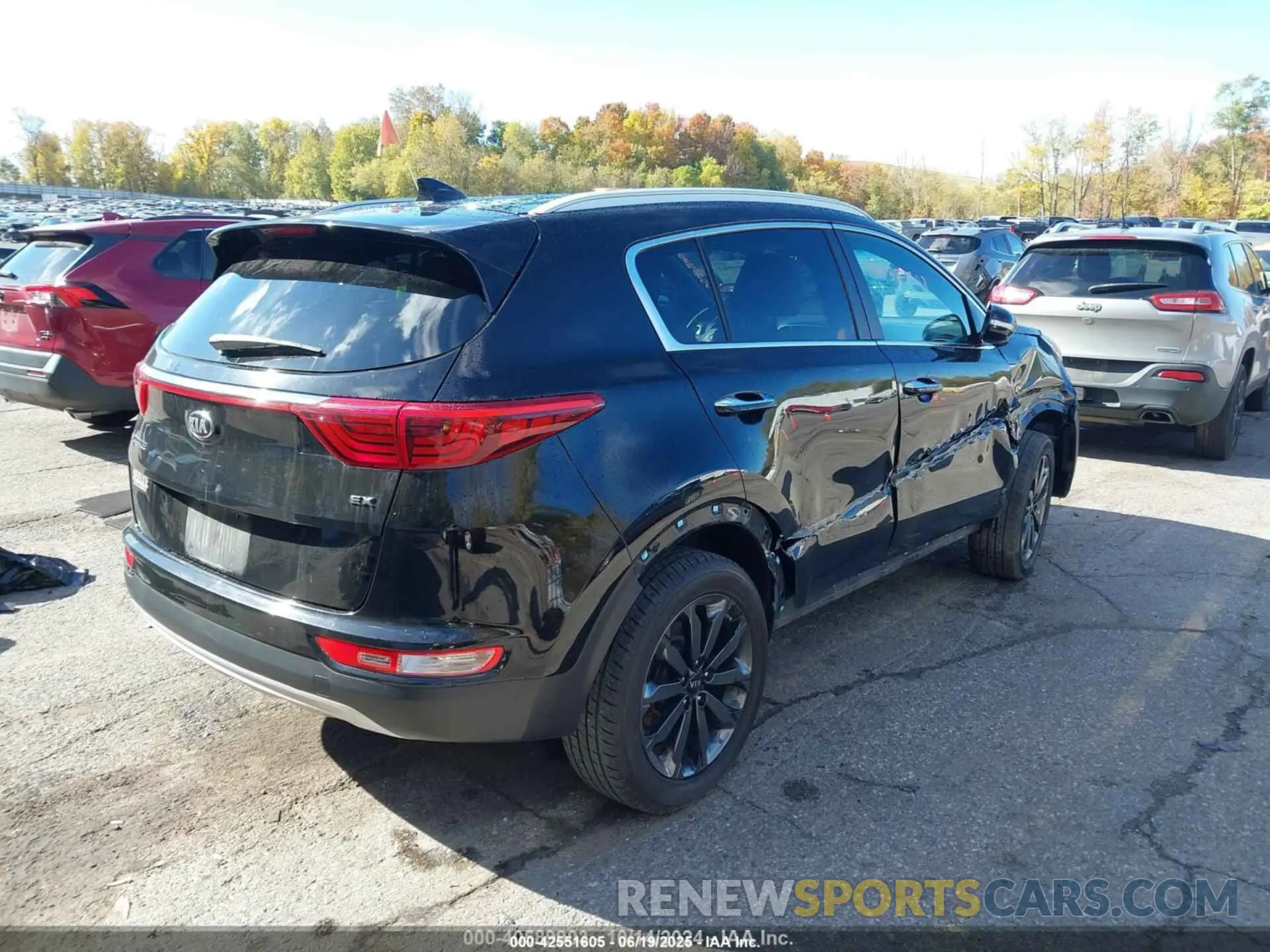 4 fotografías del automóvil dañado KNDPNCAC8K7544850 KIA SPORTAGE 2019