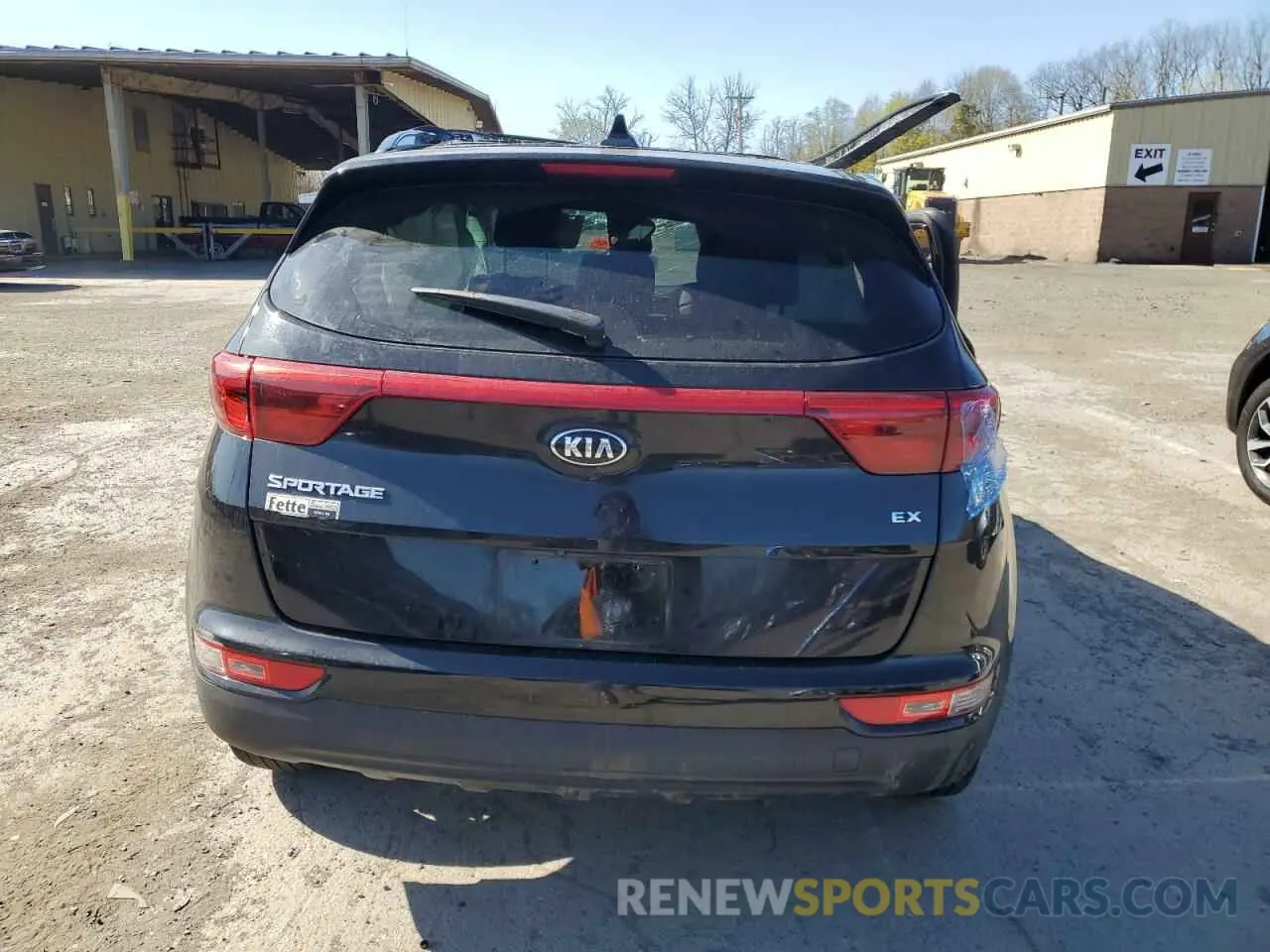 6 fotografías del automóvil dañado KNDPNCACXK7550424 KIA SPORTAGE 2019