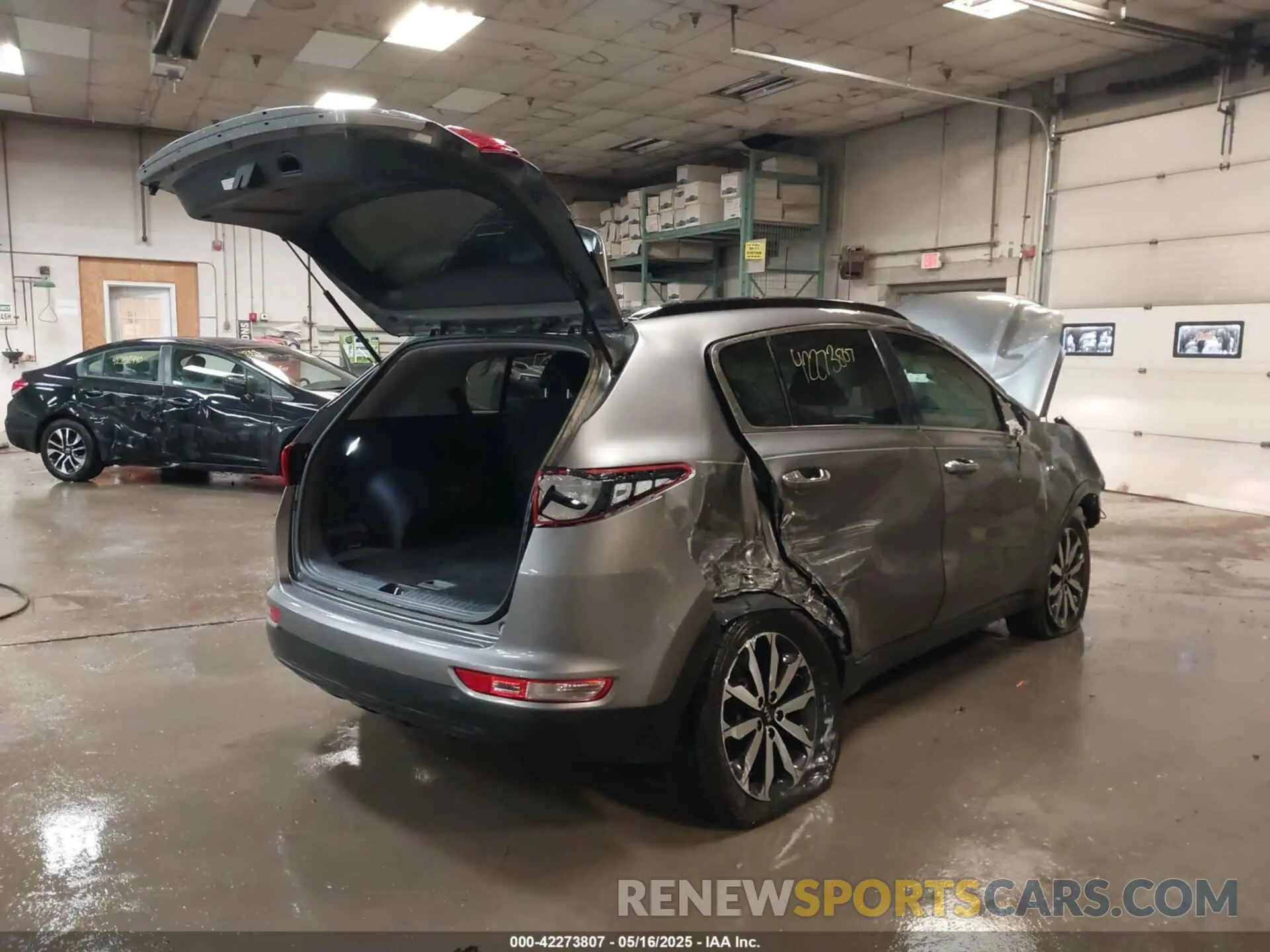 4 fotografías del automóvil dañado KNDPNCACXK7550830 KIA SPORTAGE 2019