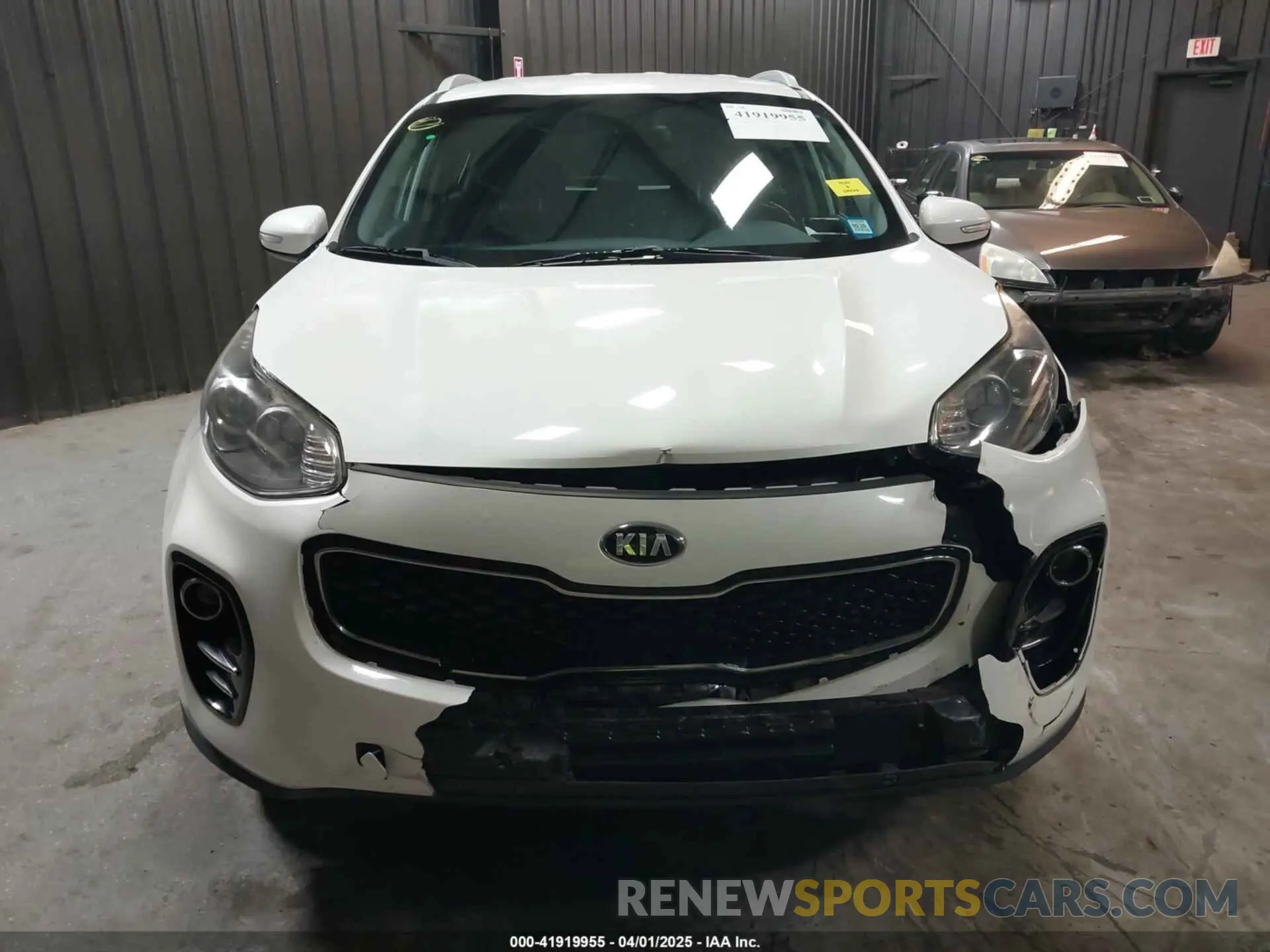 12 fotografías del automóvil dañado KNDPNCACXK7571757 KIA SPORTAGE 2019