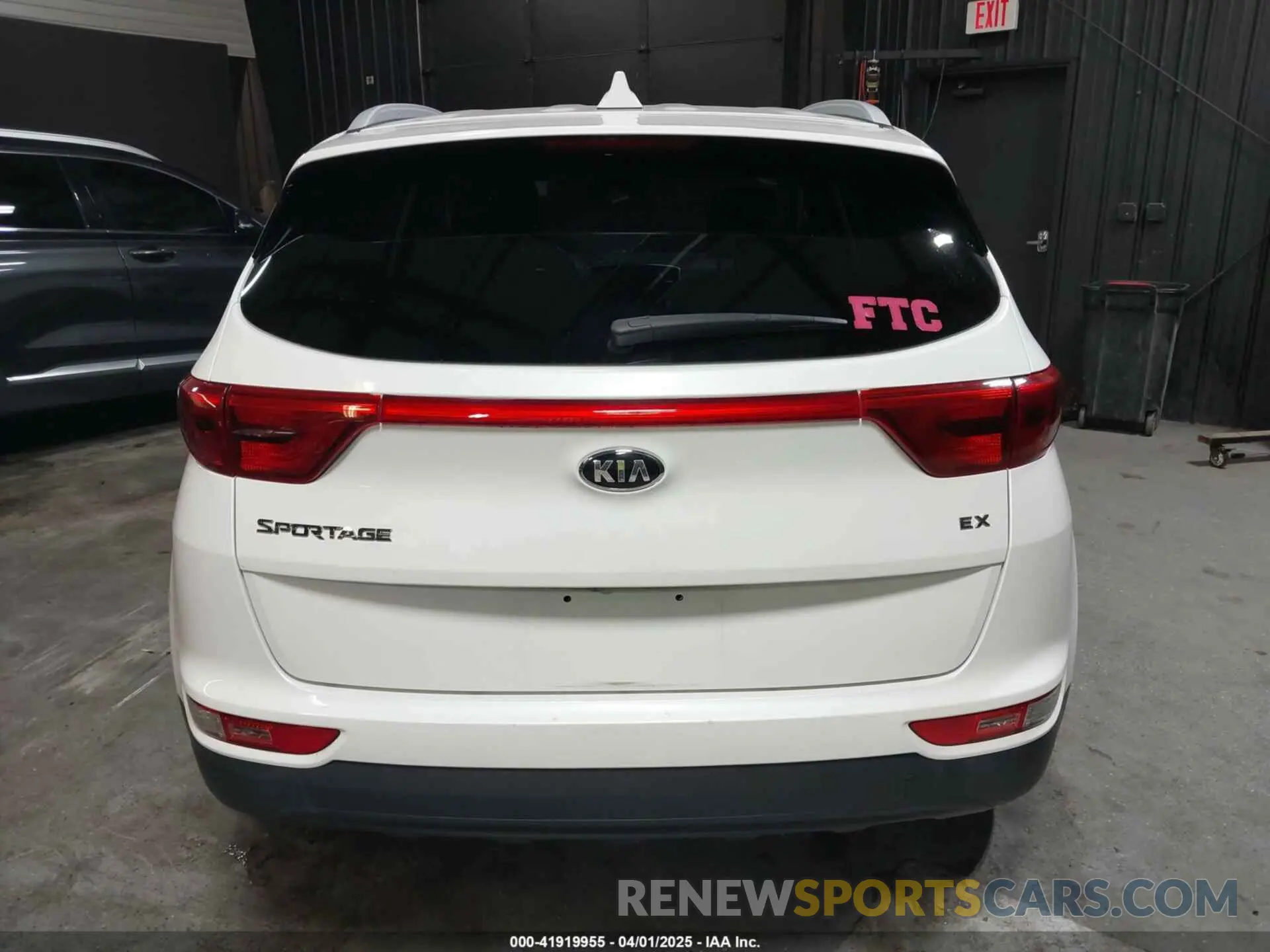 16 fotografías del automóvil dañado KNDPNCACXK7571757 KIA SPORTAGE 2019