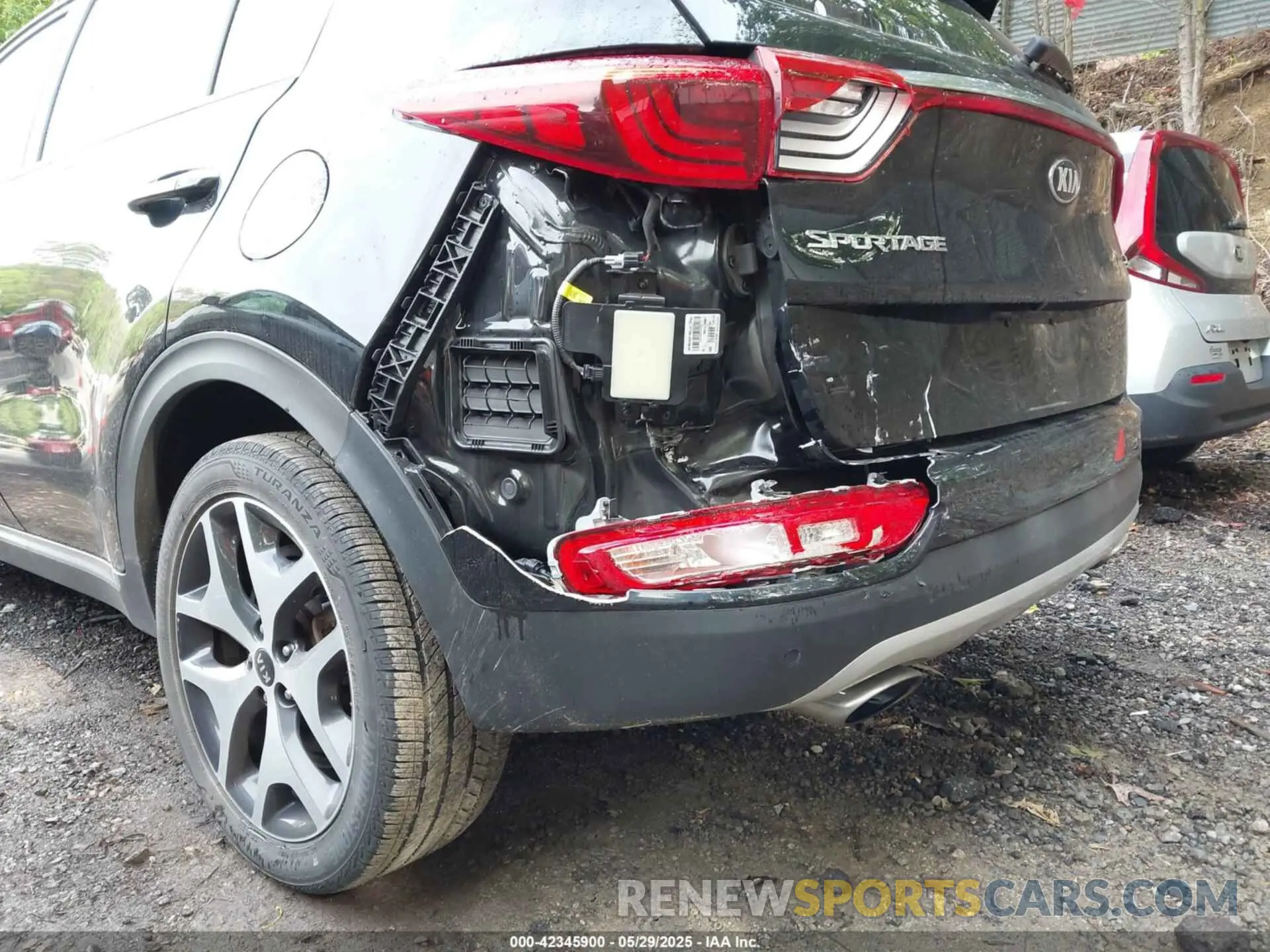 19 fotografías del automóvil dañado KNDPRCA62K7616978 KIA SPORTAGE 2019