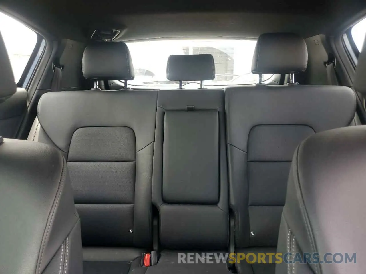 10 fotografías del automóvil dañado KNDP63AC2L7669115 KIA SPORTAGE 2020
