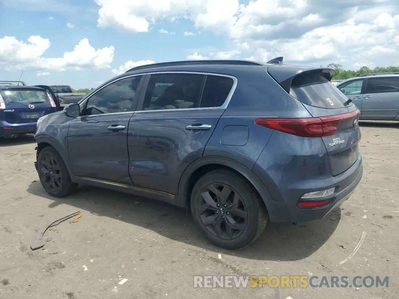 2 fotografías del automóvil dañado KNDP63AC2L7669115 KIA SPORTAGE 2020
