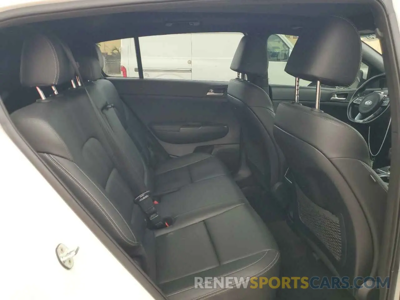 11 fotografías del automóvil dañado KNDP63AC2L7682656 KIA SPORTAGE 2020