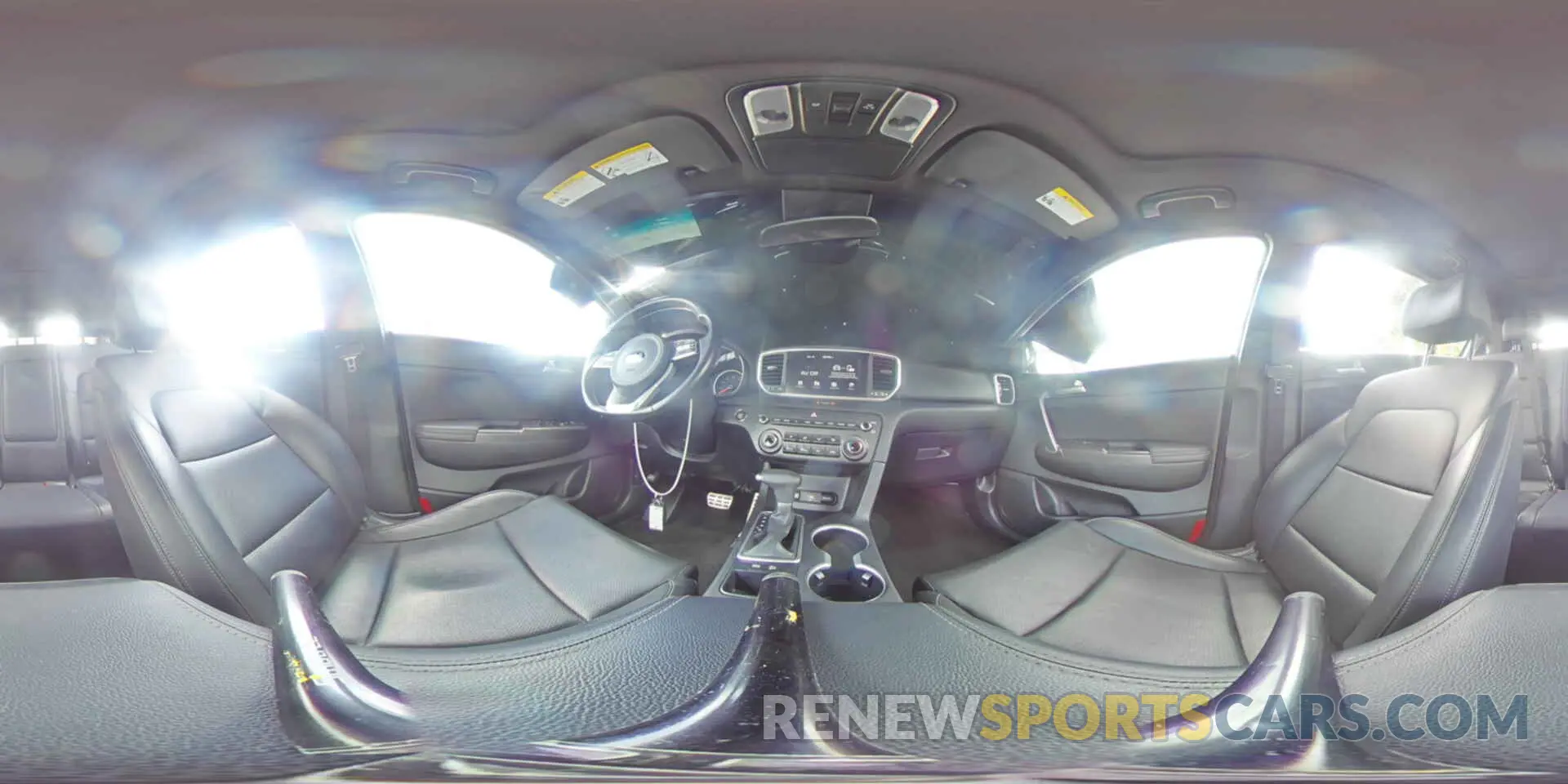 15 fotografías del automóvil dañado KNDP63AC2L7682656 KIA SPORTAGE 2020