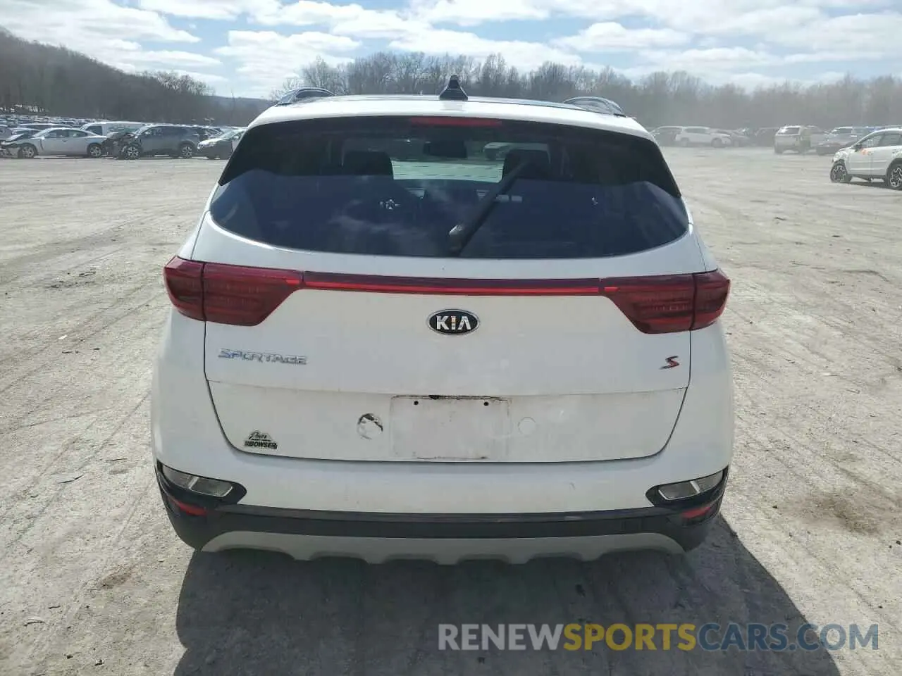 6 fotografías del automóvil dañado KNDP63AC2L7743407 KIA SPORTAGE 2020