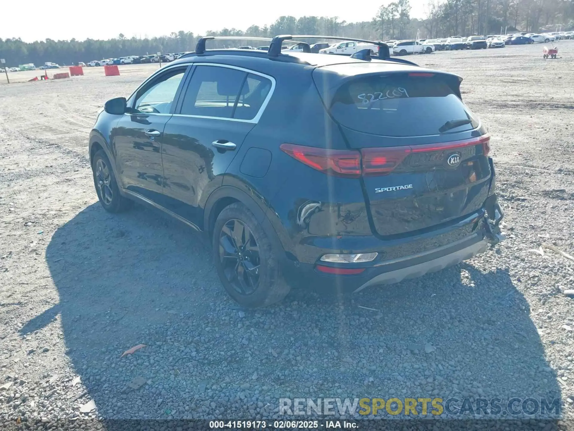 3 fotografías del automóvil dañado KNDP63AC2L7822009 KIA SPORTAGE 2020