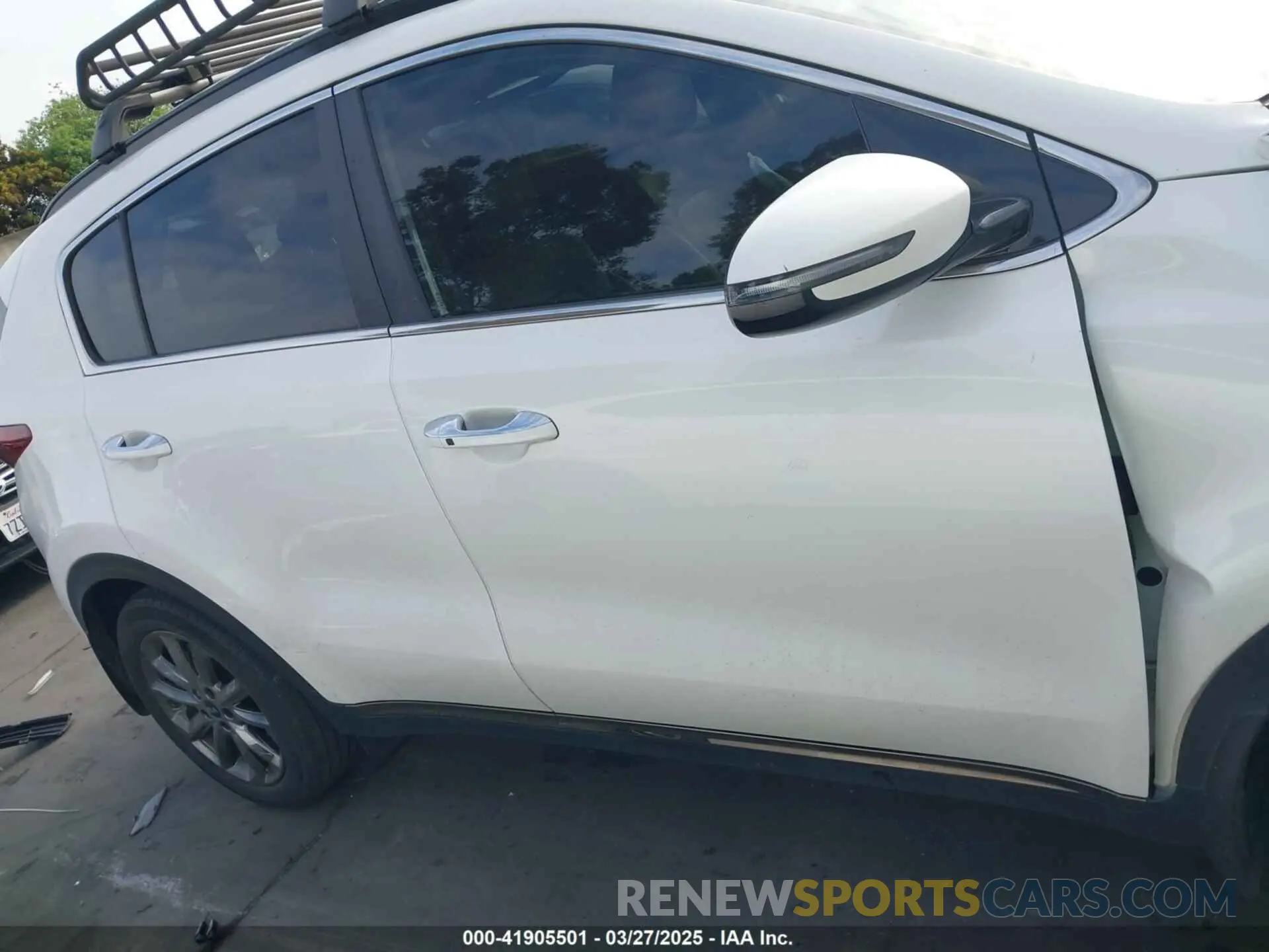 14 fotografías del automóvil dañado KNDP63AC4L7794665 KIA SPORTAGE 2020