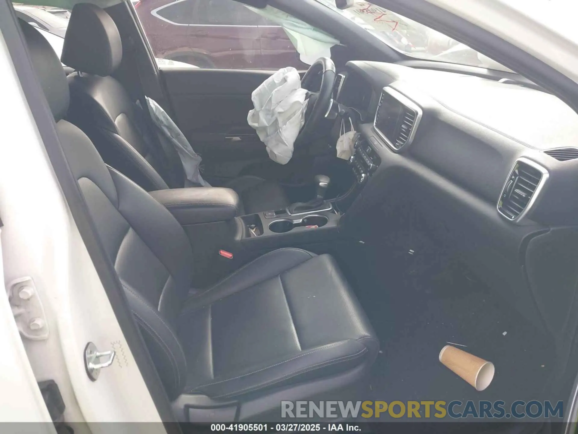 5 fotografías del automóvil dañado KNDP63AC4L7794665 KIA SPORTAGE 2020