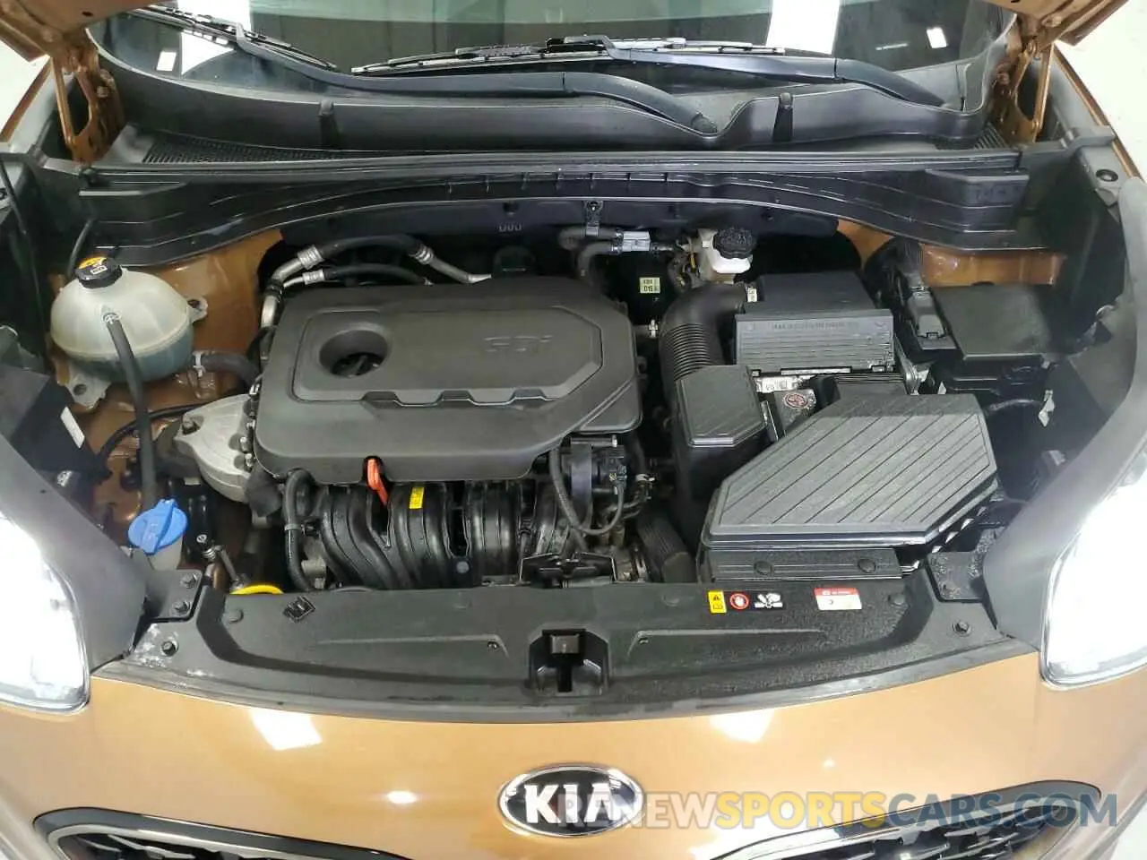 11 fotografías del automóvil dañado KNDP63AC5L7647318 KIA SPORTAGE 2020