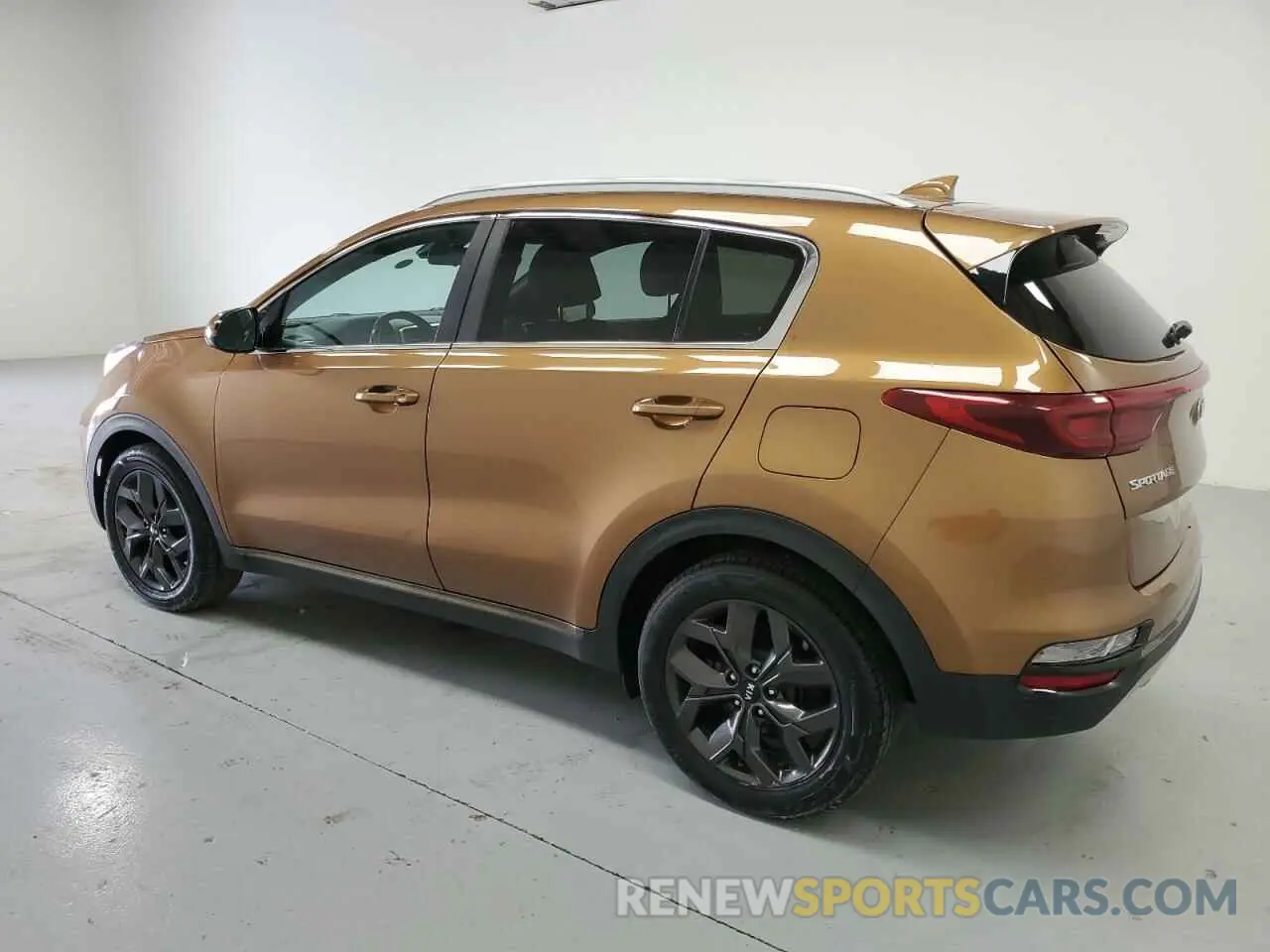 2 fotografías del automóvil dañado KNDP63AC5L7647318 KIA SPORTAGE 2020