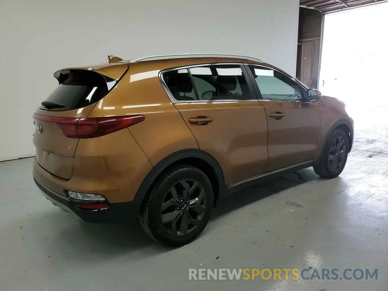 3 fotografías del automóvil dañado KNDP63AC5L7647318 KIA SPORTAGE 2020