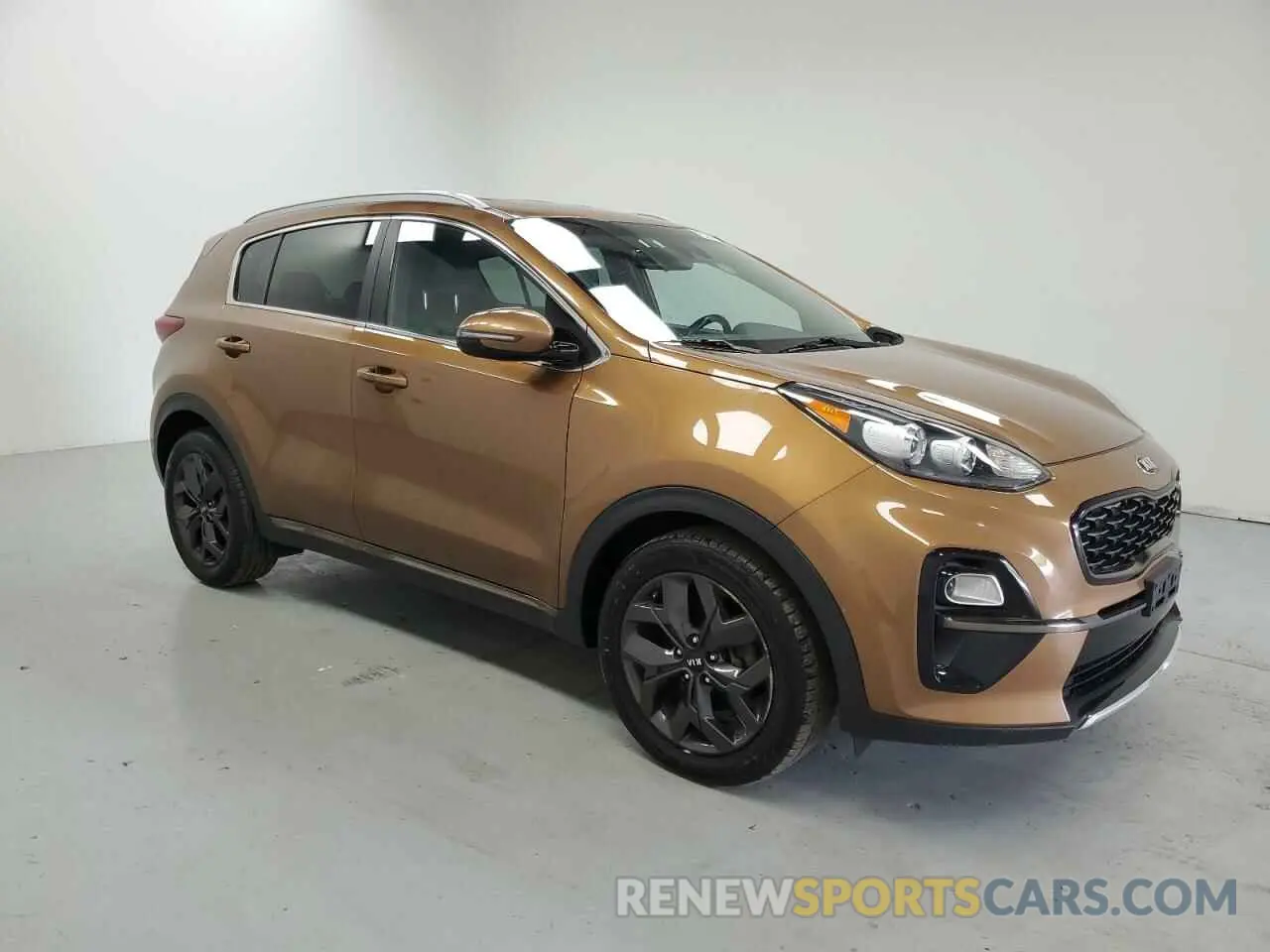 4 fotografías del automóvil dañado KNDP63AC5L7647318 KIA SPORTAGE 2020