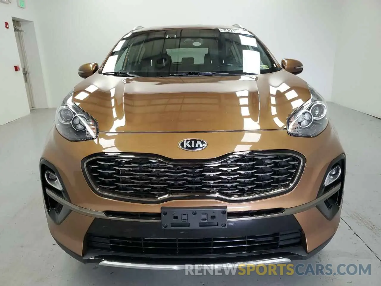 5 fotografías del automóvil dañado KNDP63AC5L7647318 KIA SPORTAGE 2020