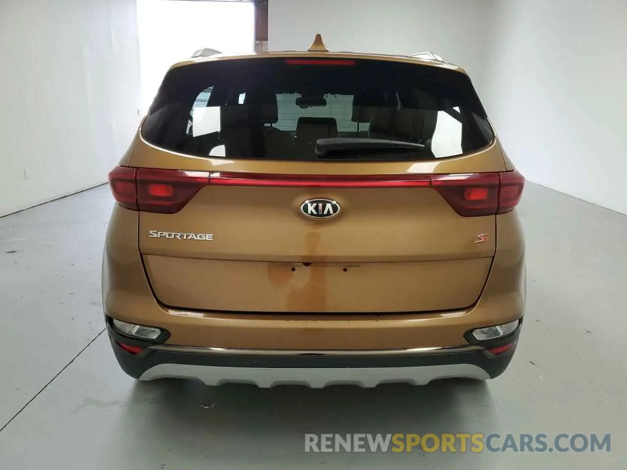 6 fotografías del automóvil dañado KNDP63AC5L7647318 KIA SPORTAGE 2020