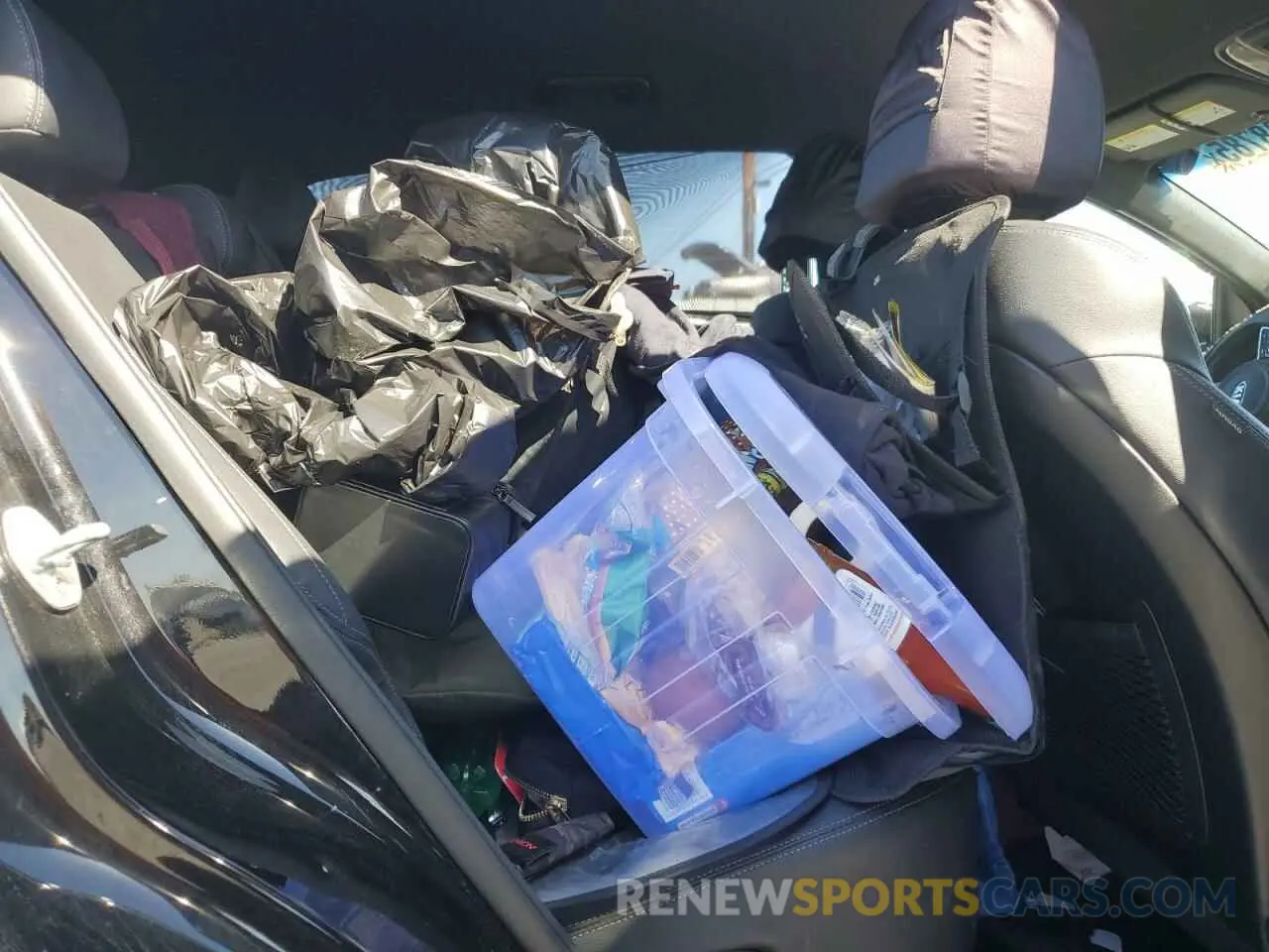 11 fotografías del automóvil dañado KNDP63AC5L7730165 KIA SPORTAGE 2020