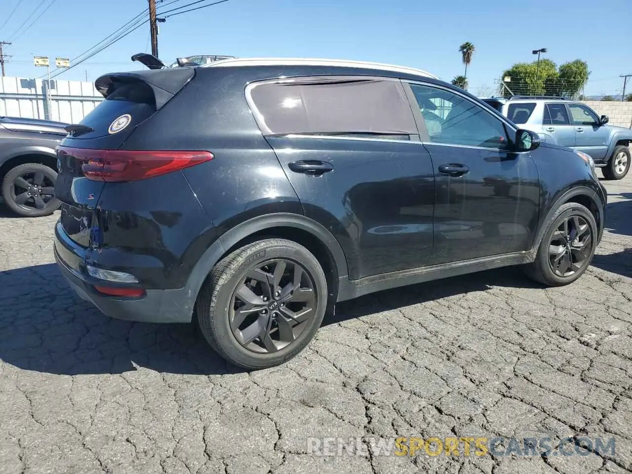 3 fotografías del automóvil dañado KNDP63AC5L7730165 KIA SPORTAGE 2020